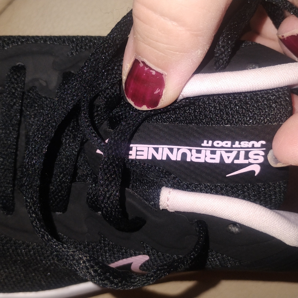Nike Youth Star Runner 3 Sneakers Size 6Y Black / Pink Running Shoes - Picture 5 of 8